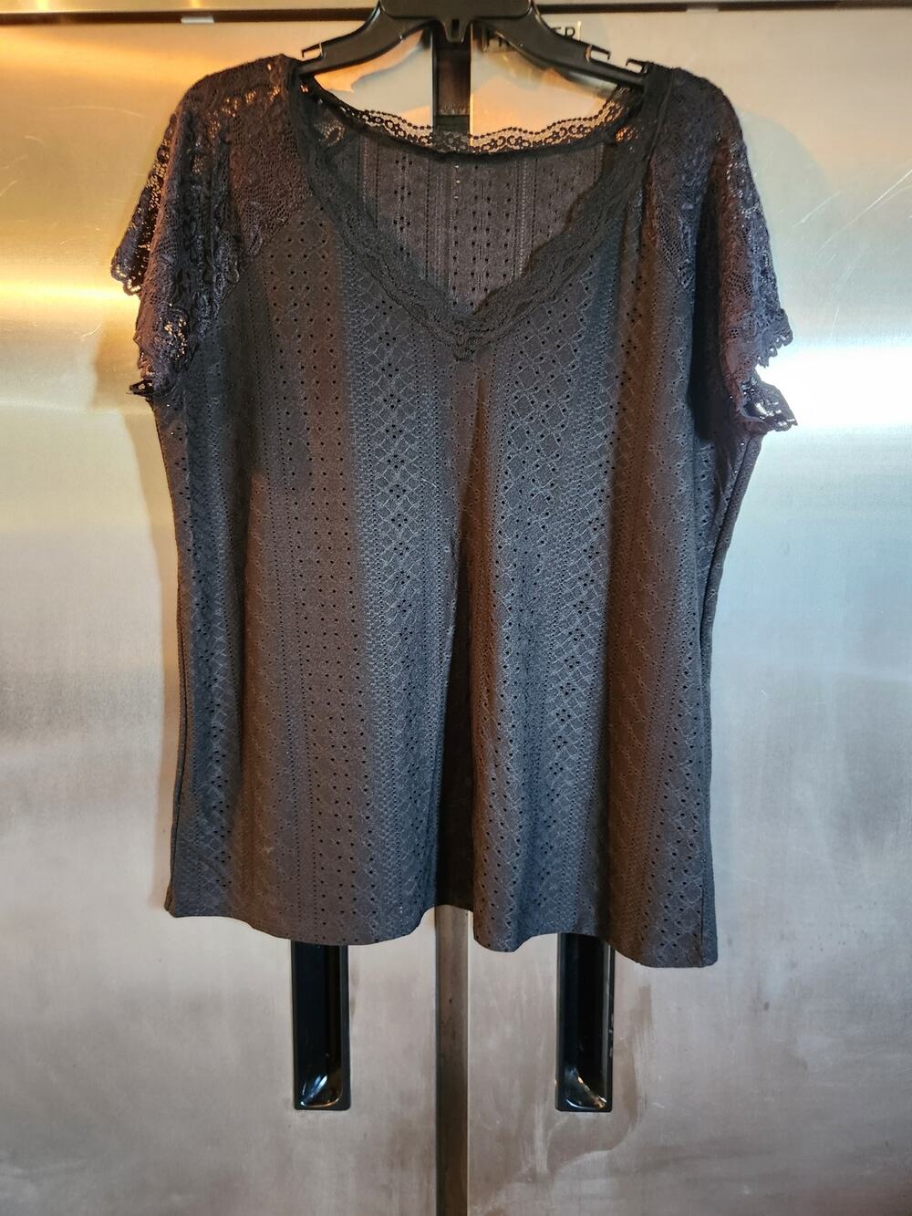 Perout Charcoal Gray Crochet Lace Short Sleeve Top Size XL